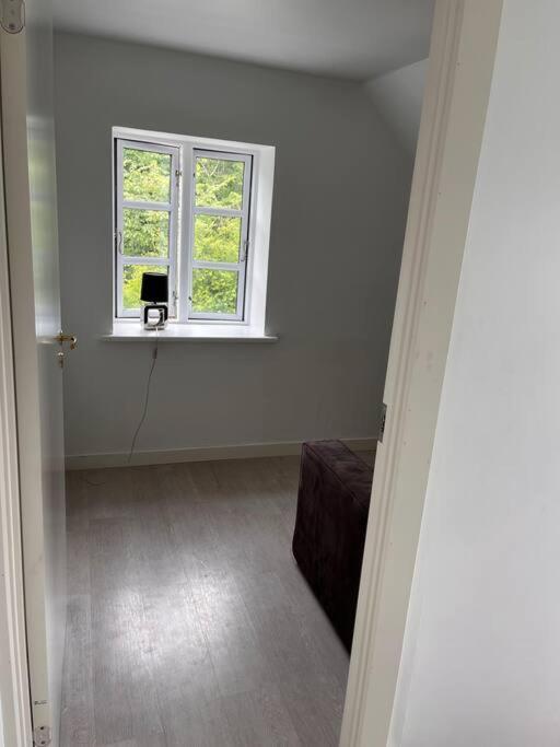 Stor Rummelig Lejlighed Med Egen P-Plads Kolding Esterno foto