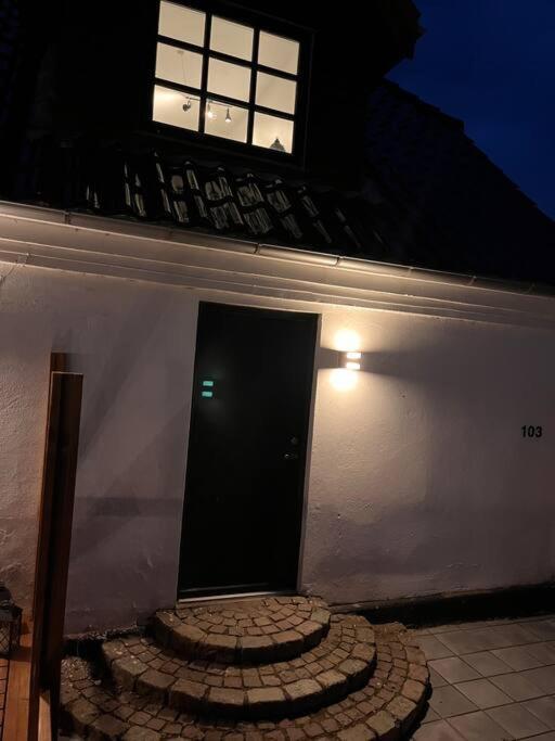 Stor Rummelig Lejlighed Med Egen P-Plads Kolding Esterno foto